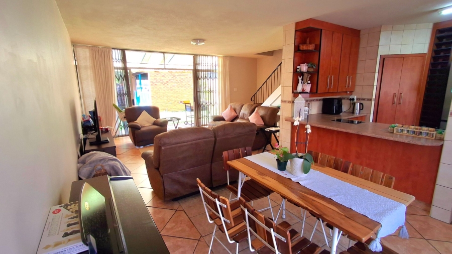 2 Bedroom Property for Sale in Roodia Free State